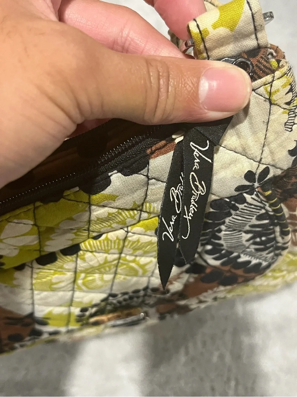 Vera Bradley Cocoa Moss Quilted Crossbody Saddle Bag – Retired Fall 2013 Print